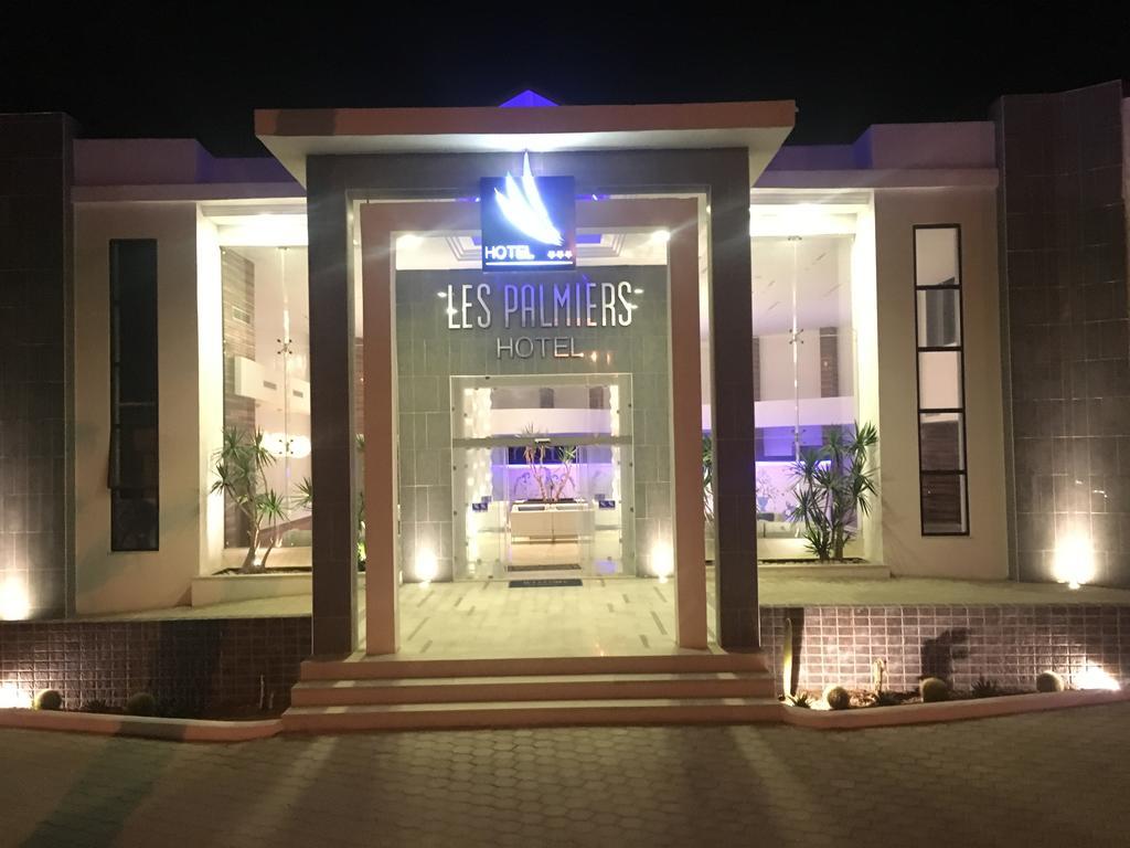 Hotel Les Palmiers Монастир Экстерьер фото